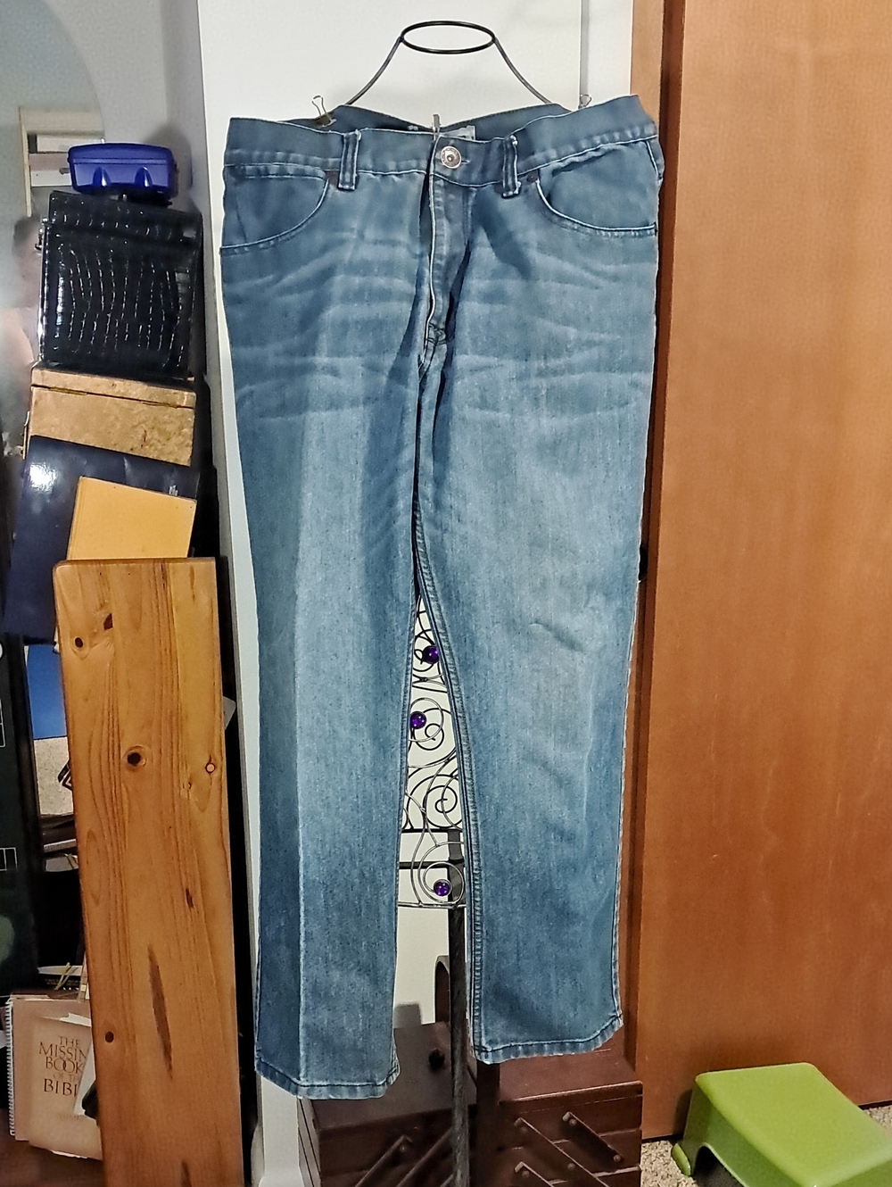 Men's Straight Light Blue Denim Jeans - Classic Casual Style